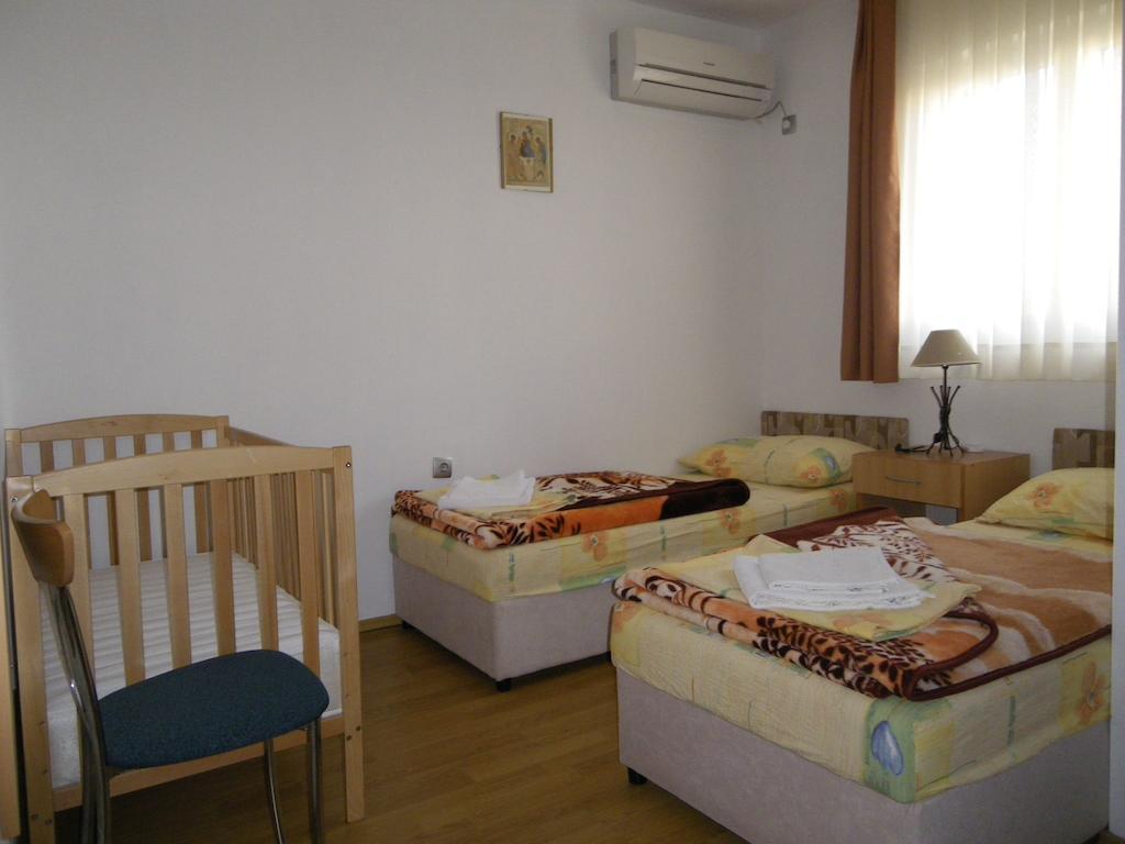 Hotel Quo Vadis Medjugorje Exterior photo